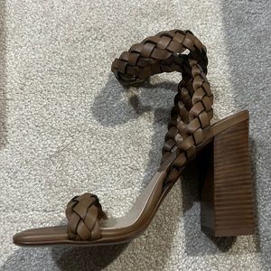 MICHAEL KORS COLLECTION PIPPA RUNWAY Woven Leather Sandals *NEW WITH BOX*